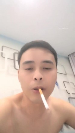 最新的情侣交换，【双飞男女】，两个小少妇的难忘一夜，酒店开房，互换伴侣，轮流换着玩，淫乱场景看了秒硬 截图3