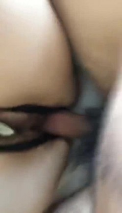 骚妻穿老公圣诞送的情趣内衣出来约啪真有Feel 弄污回去怎么办 截图8