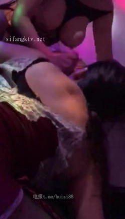 强烈推荐，技术型露脸极品大奶熟女【惠子阿姨】目前最全合集，女王调教3P啪啪各种交合 截图10