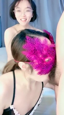 良家姐妹花被干 ️【诗诗】六个洞随便操随便射~无套操射继续口硬继续战斗 ️羡慕啊！ 截图7