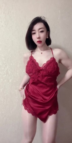 国女媚黑，【sharemywife24hr】，穿上高跟鞋让小黑来家里操她，人妻嗷嗷叫，被捅得又疼又爽 截图8