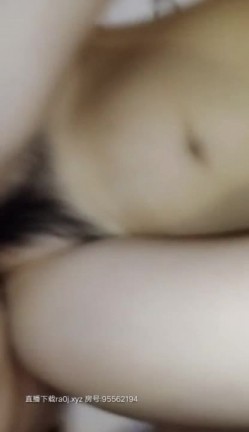 精神小伙『淘精岁月』约两个深圳模特酒店3P啪啪 两美女一起玩 一人一炮 无套内射 截图16