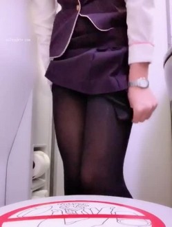 【真实空姐】各大航空美丽空姐不欲人知的真实反差 截图8