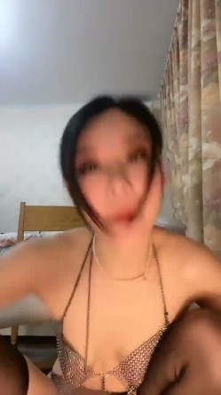 重磅！顶级御姐回归！很多网友在找的，仅有的一次做爱~【小水】，特色就是会喷水，骚气无人能敌，粉丝众多爱死她 截图9