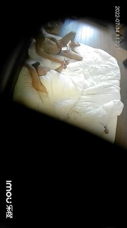 乐橙酒店摄像头偷拍 几对男女开房激情侧入漂亮少妇 截图12
