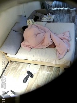 周末了又到了打炮的季节！身材很棒，颜值高又骚气的学生妹，手足口 全给男友此后，美腿盘男友 激烈做爱 和AV一样专业 截图2