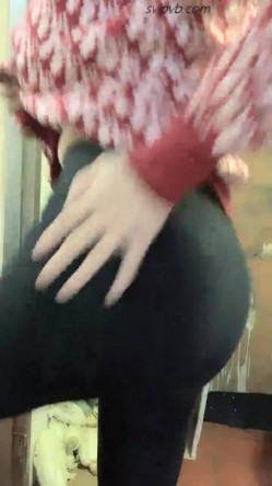 猎奇圈内部分享热门视频极品大奶子哺乳期的奶妈疯狂露出自摸挑逗赚奶粉钱 截图10