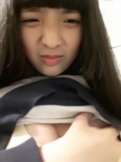 《台湾情侣泄密》湖中之光高二女生廖彦宁性爱私拍泄密流出 截图6