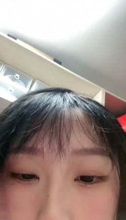 哈尔滨-胖次-20岁 ️：不在学校我在家，一天天的大鸡巴操死你，草不着哈哈哈，我来大姨妈我没穿内裤，给你们看胸看屁股，东北淫就是能骚能聊！ 截图8