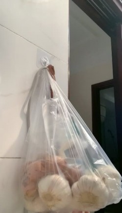 哈尔滨-胖次-20岁 ️：不在学校我在家，一天天的大鸡巴操死你，草不着哈哈哈，我来大姨妈我没穿内裤，给你们看胸看屁股，东北淫就是能骚能聊！ 截图16