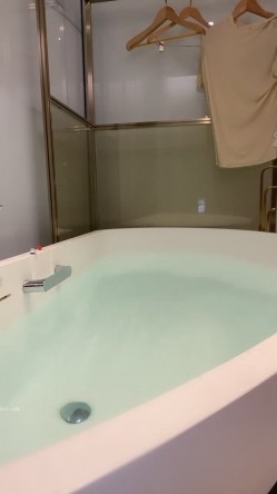 疯狂推荐！【卖萌希瑞】女神下海被操的爽死了~害我撸了3次~ 截图2