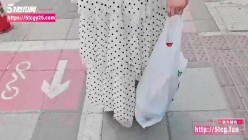 【狂情哥哥】带妹妹出门游玩抵达酒店后妹妹逼痒难耐主动给哥哥足交口交后入爆操精液射满肥臀 截图2