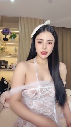 超漂亮女神『糯米姐姐』天然美巨乳抹油自慰喷水超诱惑 截图1