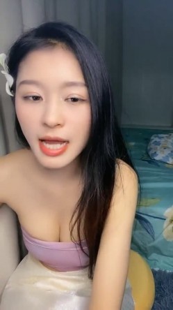 【柠美】诱舞自慰，狂插无套啪，内射安排，短期下海尤物，可遇不可求！撸管佳作 截图5