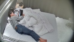 酒店偷拍高校眼镜婊班花被小伙追到手周末带出来操穴 干了几次 截图3