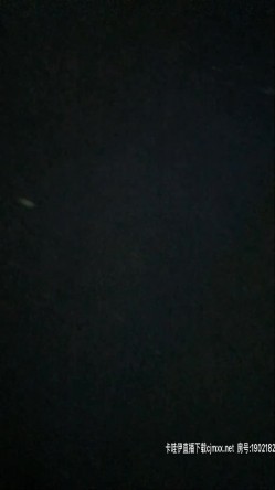 【露出勾引】【你好迷人】户外勾引主播直播回放，户外勾引陌生人，厕所打炮，户外露出自慰 截图4