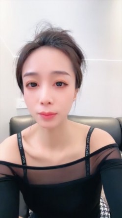 淫荡美女老师【老师湿透了】全程高然 被操内射了 后入+内射 口爆 疯狂自慰 截图2