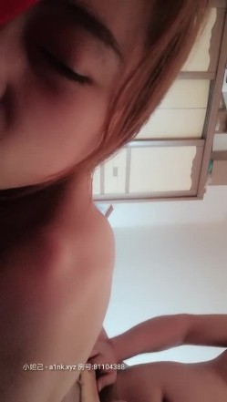 国产良家夫妻居家自拍，【太平公主】极品小少妇，肤白貌美，家中跟老公睡意朦胧中来一炮，娇喘悦耳 截图6