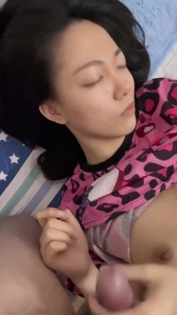 云盘高质露脸泄密！有点姿色的医院小护士私生活极度反差淫荡很母狗，日常各种啪啪自拍 截图13