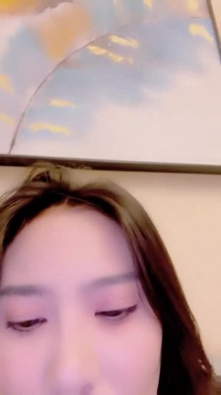 【我想吃草莓】，172极品尤物，御姐范风情万种，这大长腿家中脱光尽情摇摆 截图8