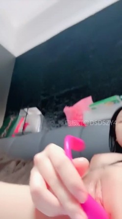 ️G奶学生妹【青柠S 危险纯欲体】美乳蜜臀-蹦迪热舞-道具插穴-流白浆 截图11