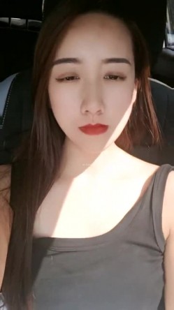 主营户外，喜欢刺激的感觉，【小温柔】，约情人驱车到无人区，车震内射，回到酒店性欲再起，骚逼真是个榨 截图15