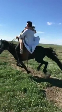 【网曝门事件】抖音小视频上的那些疯狂羞羞事 续篇 各种不雅小视频发骚爆奶等合集 让你一次爽到射 笑到尿 截图1
