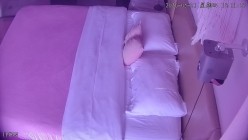 酒店偷拍百褶裙眼镜骚货与性瘾男睡到半夜都要起来操一炮接着睡 截图3
