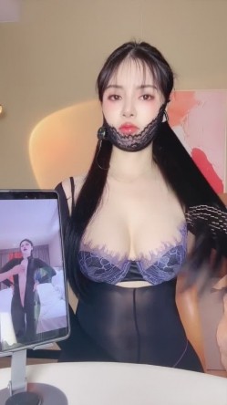 极品少妇【糯米姐姐】绿茶脸，带货自己的性爱视频，网络卖淫女，大奶少毛一线天，掰逼展示，有痔疮 截图13