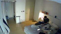 黑客破解家庭网络摄像头偷拍 ️白领夫妻日常性爱生活反差婊媳妇表面性冷感操完老公走后还自慰一下 截图1