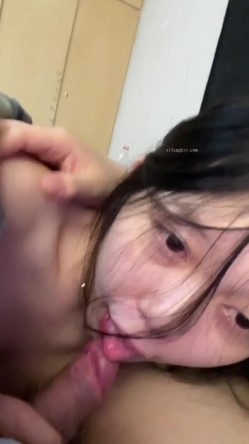 【精品泄密】多位美女不雅视频遭曝光 ️（17位美女良家出镜） 截图12