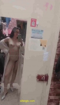 曾经火爆全网的私圈土豪定制高颜值大二露脸美女吴x晶学校宿舍紫薇露出 截图10