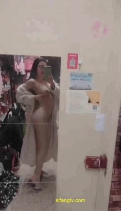 曾经火爆全网的私圈土豪定制高颜值大二露脸美女吴x晶学校宿舍紫薇露出 截图15
