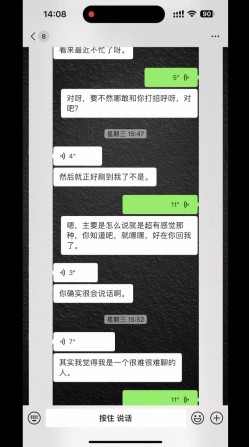 推特大神【曹长卿】7月最新约操，穿油光丝袜的御姐模特，给自己足交，各种姿势操爽 微胖学生妹，娇喘不断 截图9