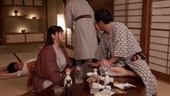 MVSD-560 クズ上司達が仕組んだセクハラ研修旅行…酔わせて輪●すつもりが… いつもは大人しい豊満メガトン新入社員が酒と媚薬でケダモノ化！ヨダレを垂らしアヘ顔で狂ったようにハメまくる汗だく肉弾キメセクFUCK 南畑颯花 截图2