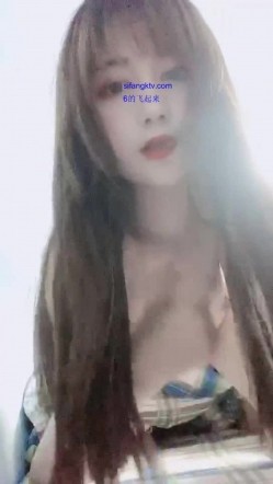 《稀缺震撼流出》举牌圈反差婊露脸小姐姐考研美女，几位土豪合资定制私拍，宿舍搔首弄姿满嘴骚话自摸私密处展示 截图3