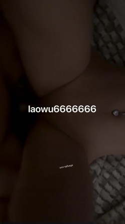 【年度最佳】神豪，老吴爱约炮原创，约啪超明星级别女奴，完美露脸，白虎御姐，无套狂草 截图13