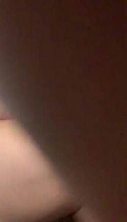应兄弟邀请，3p她老婆肛交，无套内射，菊花阴道来回交换操！ 截图13