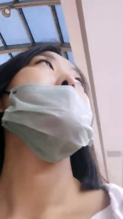人妻淫妇！~【放肆的水娃】，无套啪啪，开车途中露出，马路边操逼，刺激，口交毒龙淫妇太给力，骚爆了 截图1