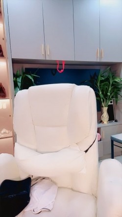 这么漂亮的女神都下海了【瑶瑶想吃糖】女神级小姐姐销魂自慰脸穴同框 截图15