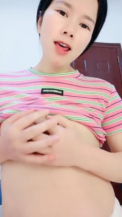 小嫂子爱你哟 ️：这种小嫂子 我也想要啊 身材太有料了，还能挤出奶水，太爱了！ 截图12