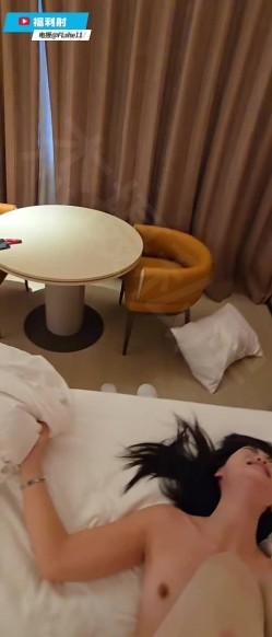 高质约啪摄影师【杰摄私房】最新付费群福利，打桩后入各种类型骚模特 截图11