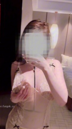 秀人网新人模特【甜妮】最新大尺度援交土豪啪啪做爱，掰穴操逼操屁眼 截图1