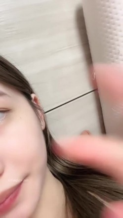 人气女神来袭，明星颜值，大美女，【广州大学生】，身材曼妙前凸后翘，白浆从洞洞流出 截图4
