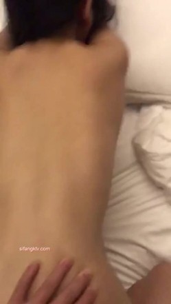 骚货中的天花板，抖音巨乳网红顾灵曦和土豪1V1视频 豪乳S型完美身材灵活舌头你能撑几秒 截图10