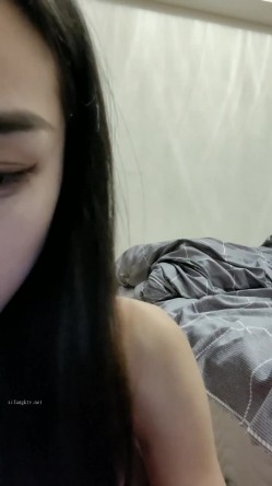 重庆校花学妹，【一只小胖猪】，首次约啪男主~无套内射，第一次给这么多人看做爱，还有些羞涩放不开 截图15