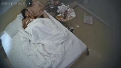 酒店偷拍 连续两天入住情侣气质甜美又身材不错的美女喜欢上位榨取男友精液 截图8