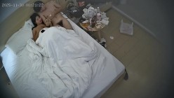 酒店偷拍 连续两天入住情侣气质甜美又身材不错的美女喜欢上位榨取男友精液 截图10