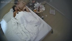 酒店偷拍 连续两天入住情侣气质甜美又身材不错的美女喜欢上位榨取男友精液 截图13