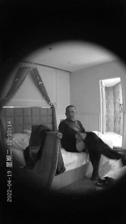 【最新流出解密 ️安防摄像头】猥琐姐夫偷情漂亮小姨子连操两次 叫声淫叫“姐夫 再来一次啊”超清3K原版 截图10